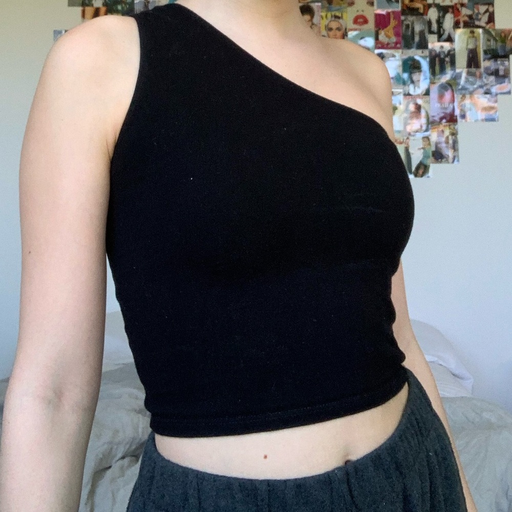 Brandy Melville black one shoulder